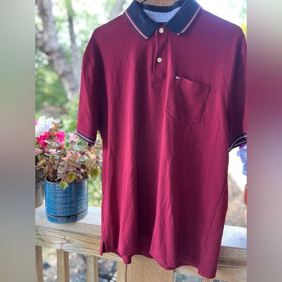 Tommy Hilfiger Men’s Crimson w Navy Trim Soft Cotton Knit 2 Button Polo Shirt XL - Picture 1 of 7